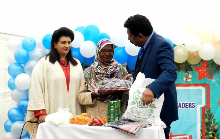 Christmas-Distribution-Widows-2019-13